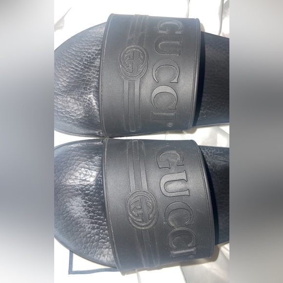 GUCCI Rubber Logo Slide Sandals - Picture 8 of 9